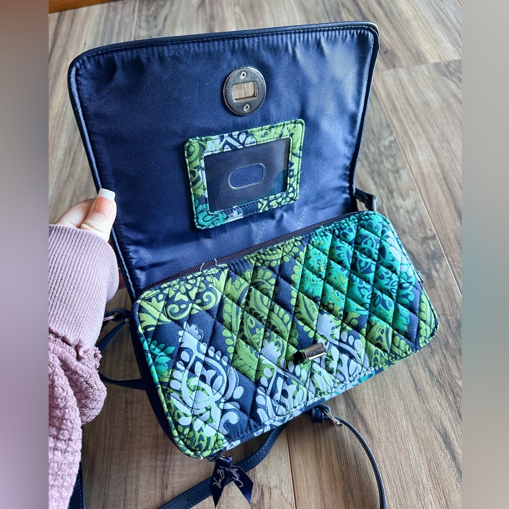 Vera Bradley Crossbody Purse - Picture 4 of 6